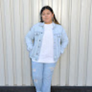 Meet your Posher, Alexis